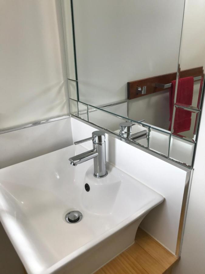 Ocean Breeze Units Lägenhet Bowen Exteriör bild