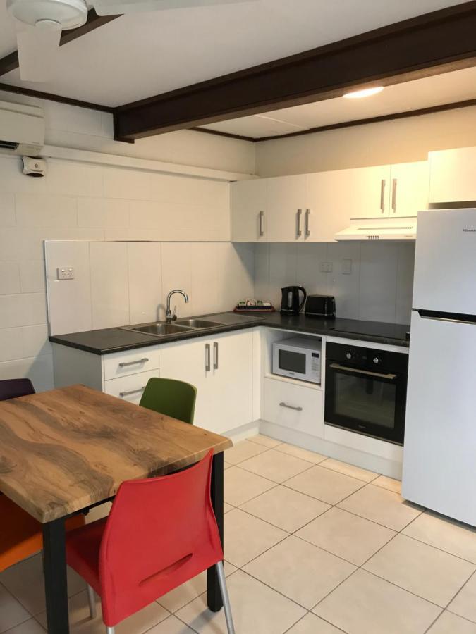 Ocean Breeze Units Lägenhet Bowen Exteriör bild